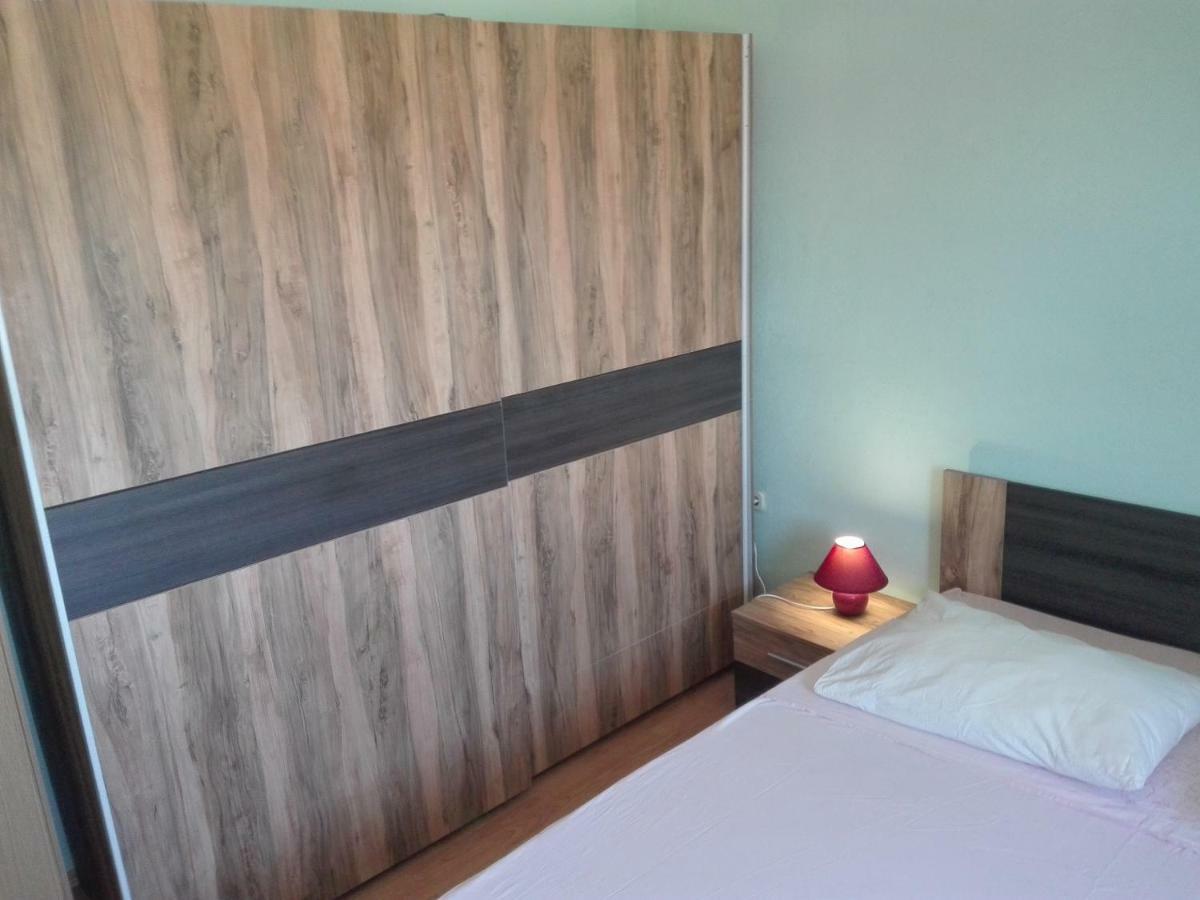 Apartment Luka Trogir Exterior photo